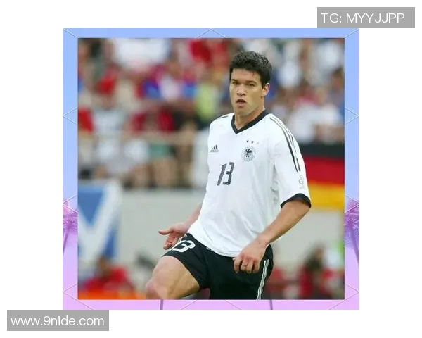 日本帅气足球明星的魅力与成就揭秘，领略他们在绿茵场上的风采与激情