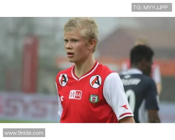 足球明星哈兰德年薪揭秘他在职业生涯中的收入和财务状况分析